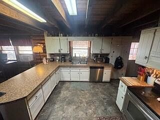 4th image of 1959 S Forest Ave
