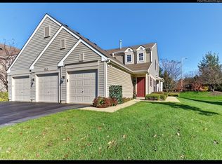 2819 Rutland Cir UNIT 201, Naperville, IL 60564