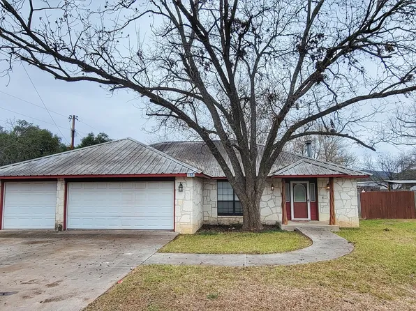 168 Live Oak Circle, Leakey, TX 78873