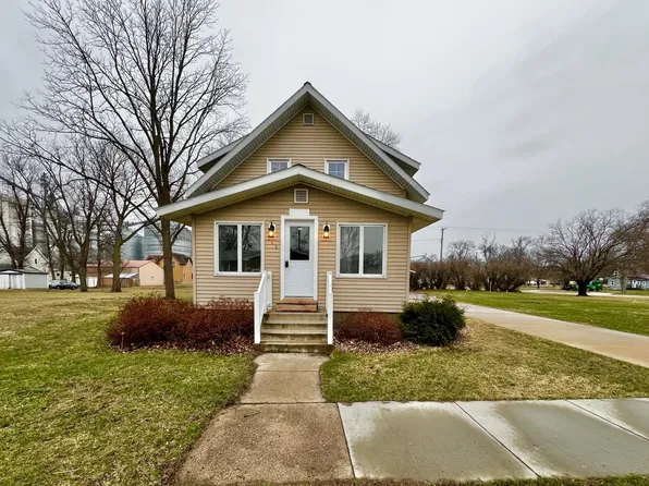 442 4th St, Dawson, MN 56232