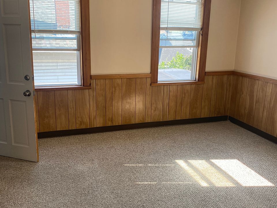2nd image of 26 Osgood St
