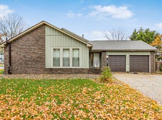 4590 Heather Ridge Dr, Hilliard, OH 43026