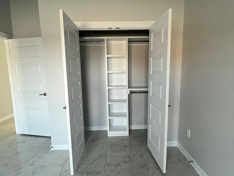 4822 Westgate Cir S — Photo 16