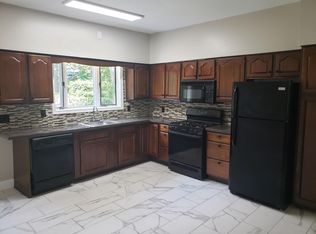 27 S Dean Ave, Trenton, NJ 08618