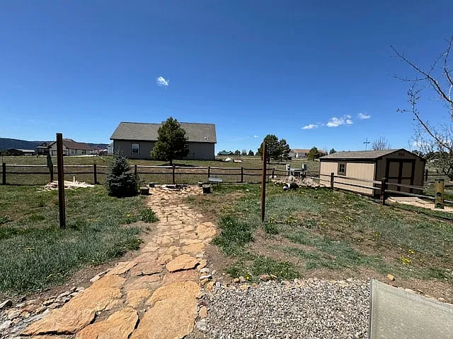 54 Paradise Dr — Photo 16