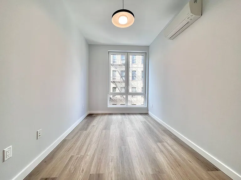 2917 Snyder Ave #5G — Photo 8