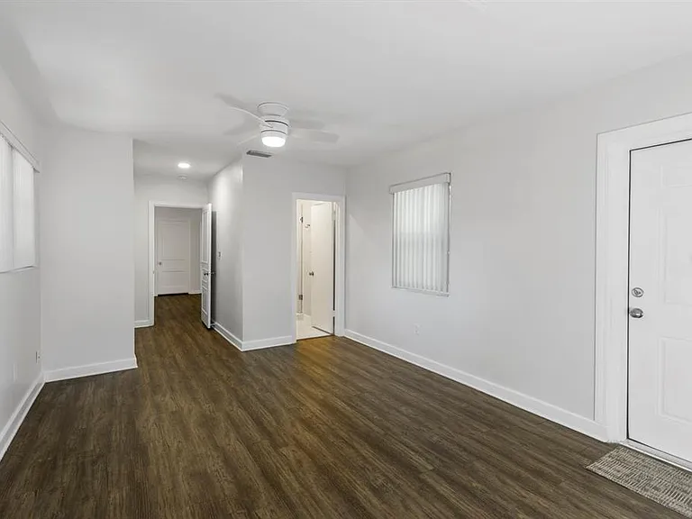 1210 N Donnelly St — Photo 23