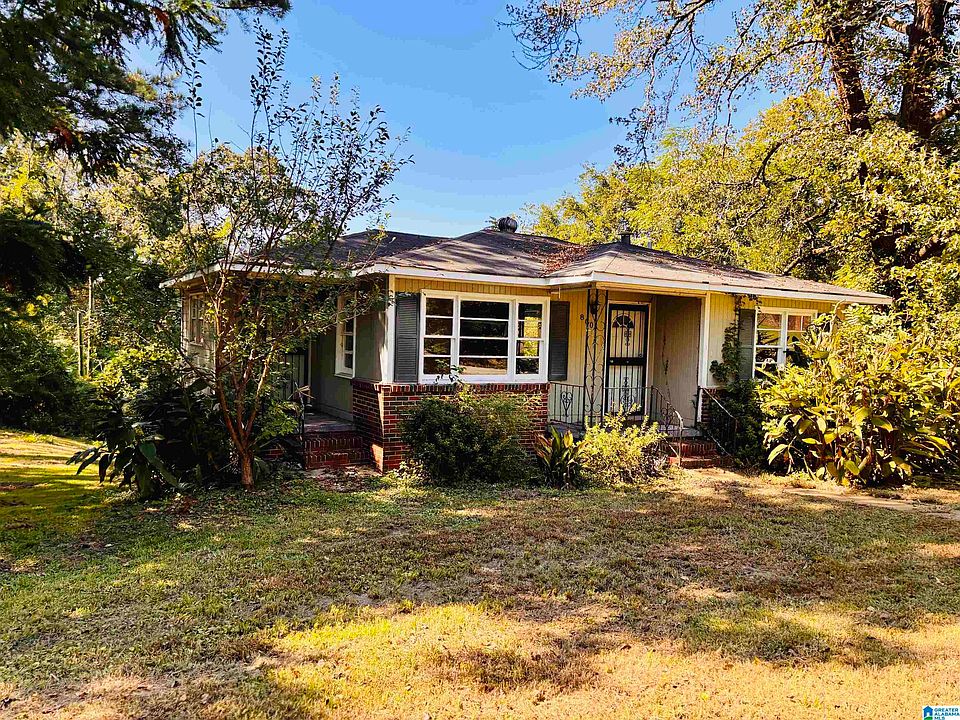 1st image of 800 11th St