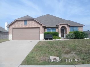3229 Canary Ln, Midlothian, TX 76065