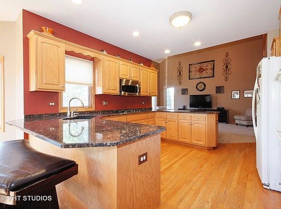 3rd image of 12057 Heinecke Dr