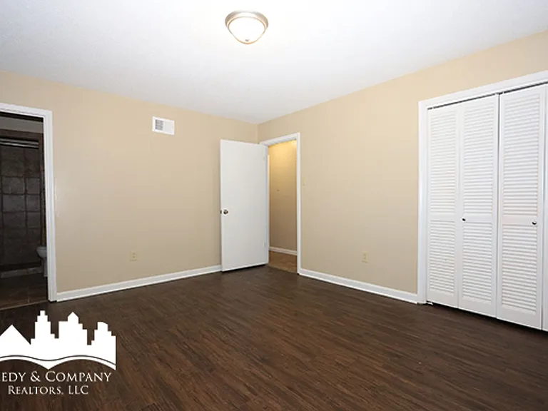 3132 Rosebay Ln — Photo 5