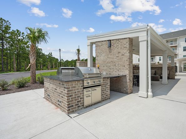 147 Laurenco Loop #409