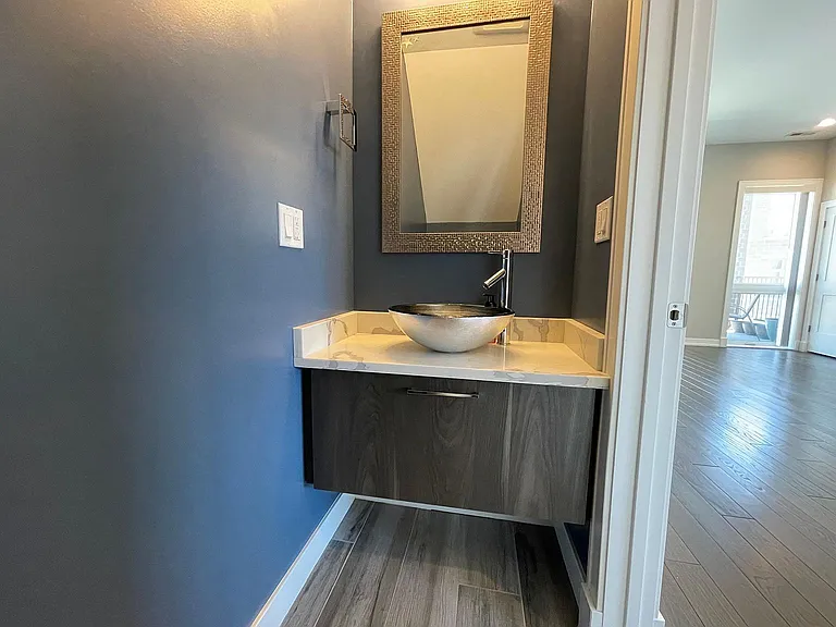 458 N Noble St #3W — Photo 14