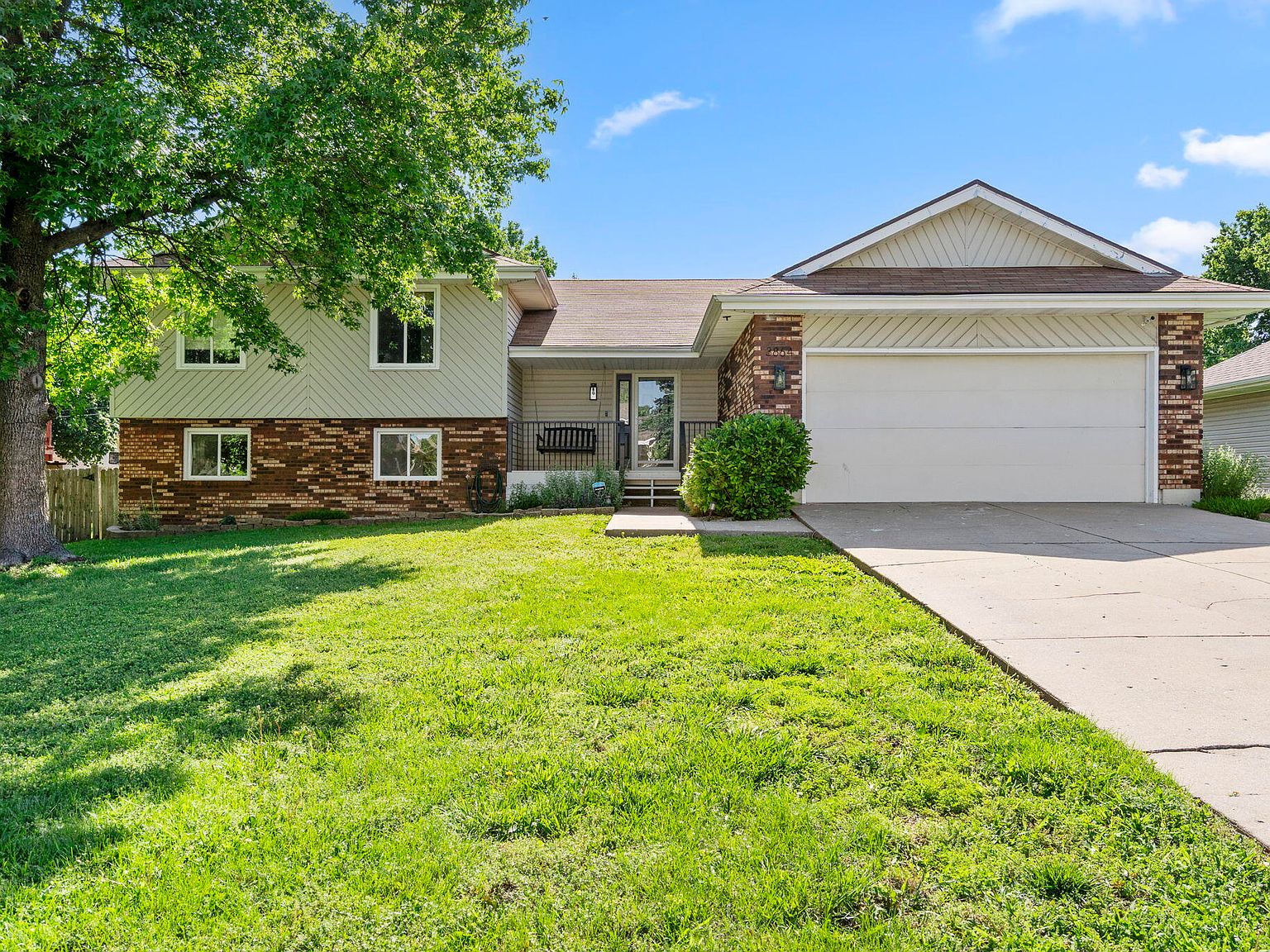 3864 S Hillcrest Avenue, Springfield, MO 65807 | Zillow