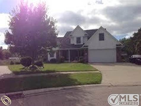 142 Rella Rae - front.jpg