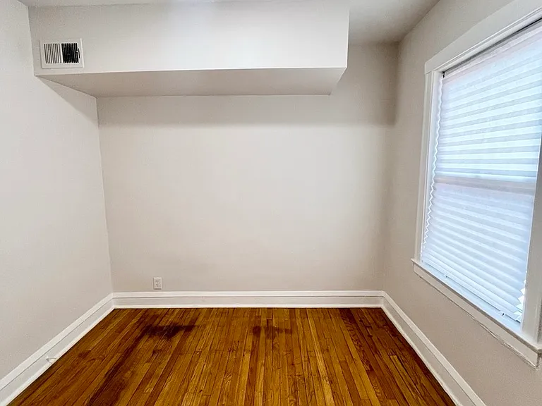1327 N Lorel Ave #2W — Photo 12