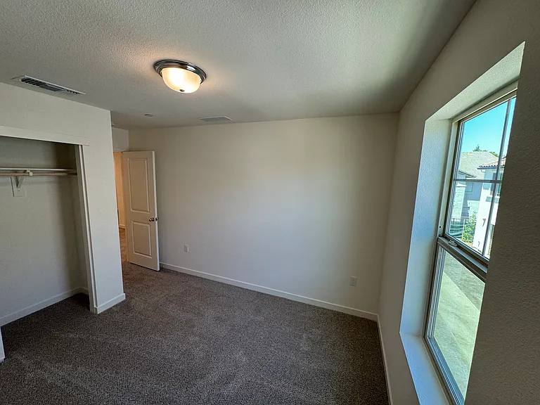 1712 Perfect Day Pl — Photo 28
