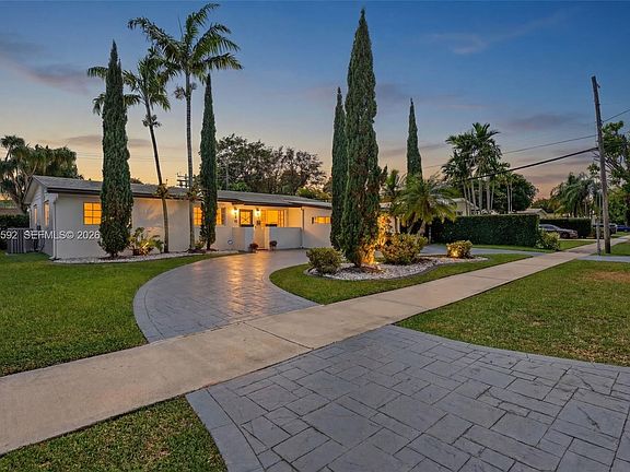 2nd image of 9440 SW 54th St