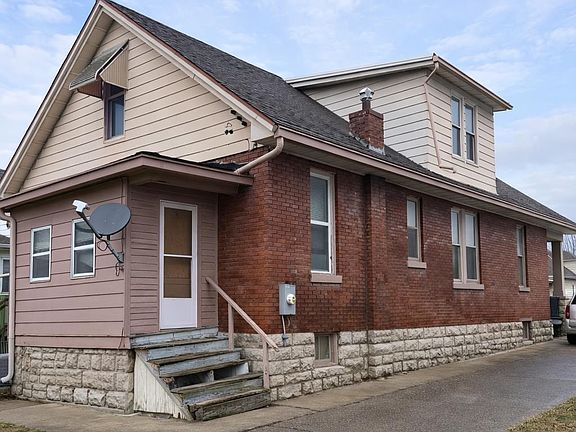 2nd image of 2050 Broadway St