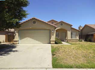177 Lindquist St, Kingsburg, CA 93631