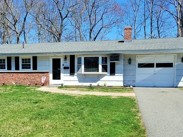 285 Lynn Rd, Brockton, MA 02302