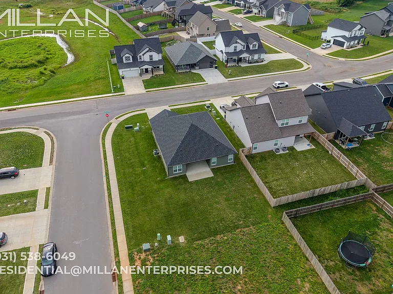 1446 Dan Brown Dr — Photo 3