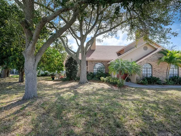 8103 16th Ave NW, Bradenton, FL 34209