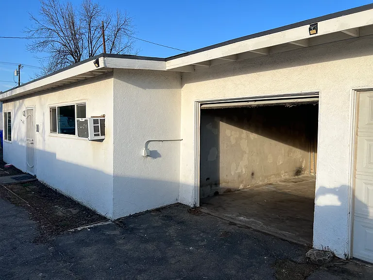 garage