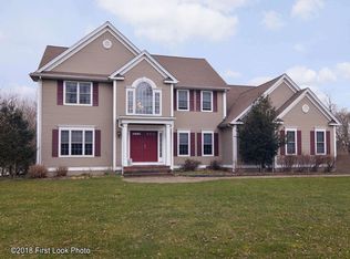 215 Touisset Rd, Warren, RI 02885