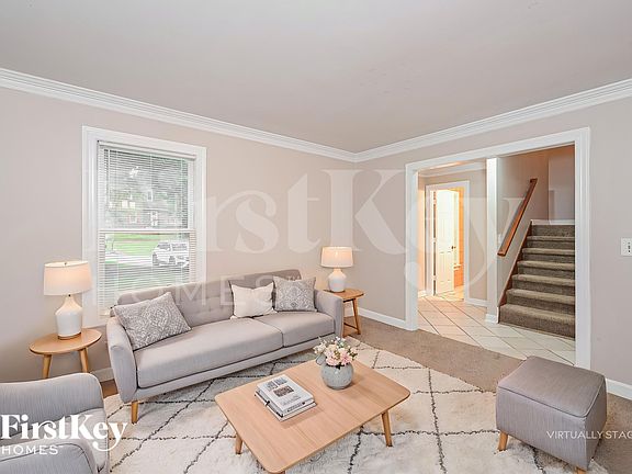 3rd image of 1395 Oakengate Dr