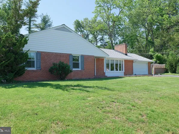 13324 Hickory Hill Rd, Hagerstown, MD 21742