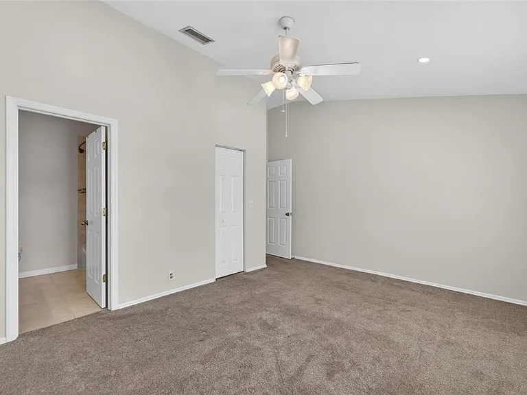 658 Green Valley Rd #B3 — Photo 50