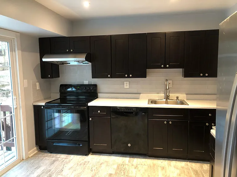 6207 Greeley Blvd — Photo 5