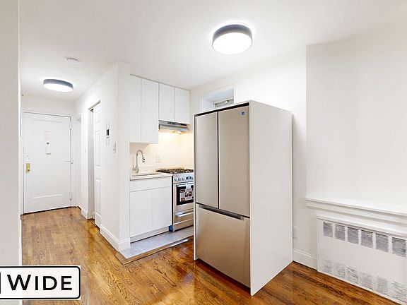 3rd image of 311 E 25th St