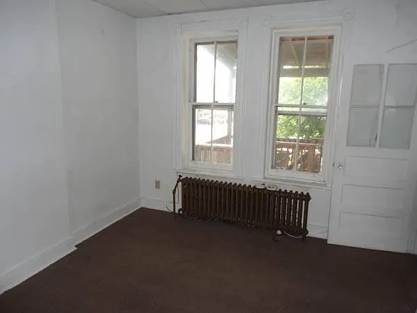 562 Madison Ave #3 — Photo 2