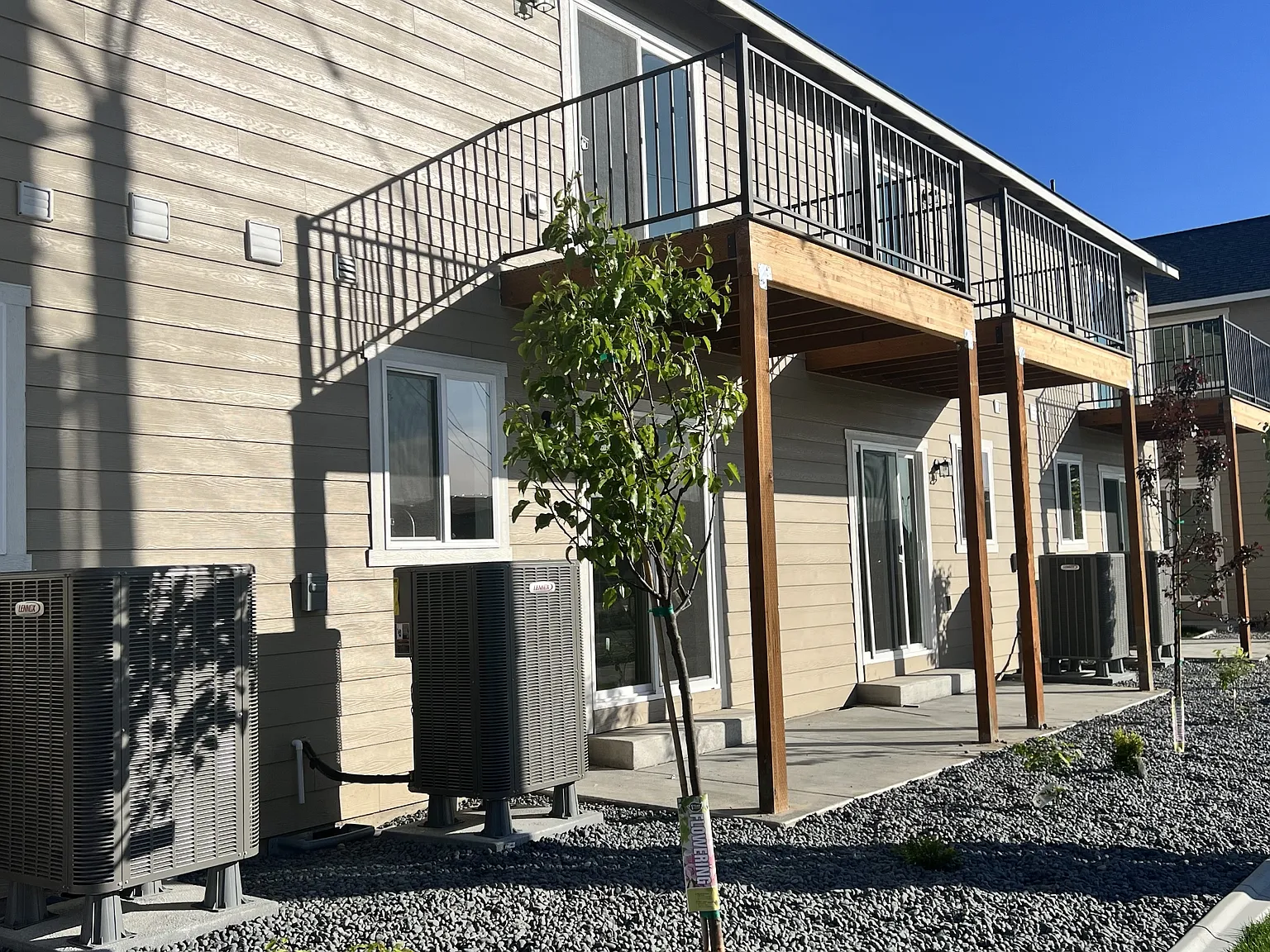 2829 West Marina Townhomes - 7 — Photo 4