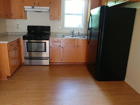 brand new floors and countertops