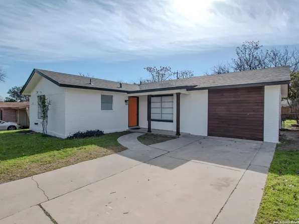 7914 Quirt St, San Antonio, TX 78227