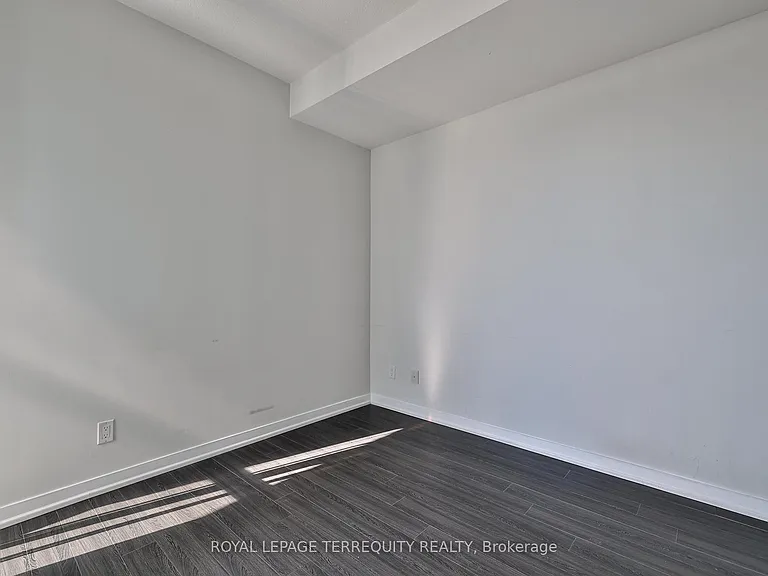 770 Bay St #2412 — Photo 25