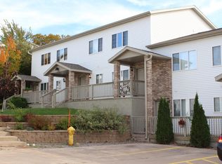 1021 Hancock St APT 4, Marquette, MI 49855