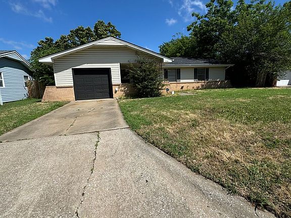 3rd image of 726 Barbour Ave