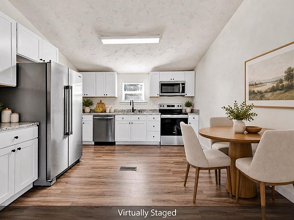 5th image of 36 Nutmeg Ln