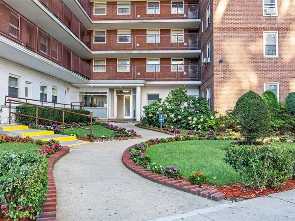 97-10 62nd Drive #8E, Rego Park, NY 11374