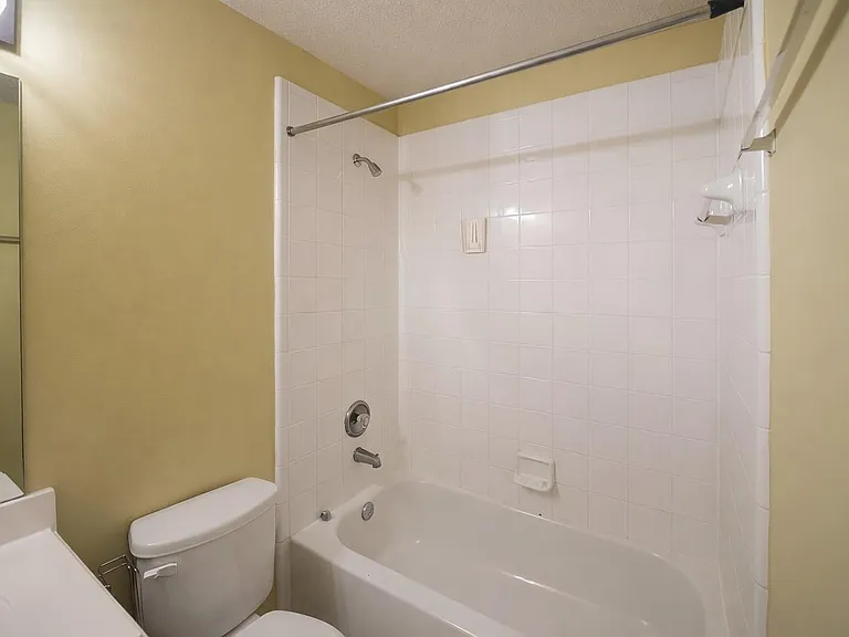6430 Binalong Dr — Photo 12