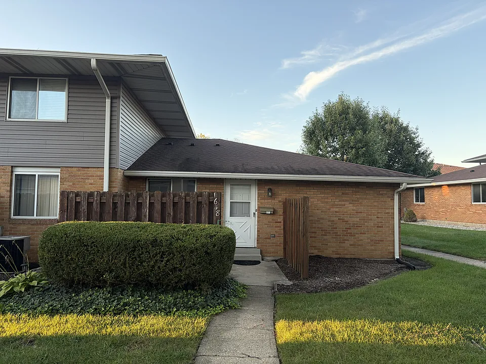 1648 Villa South Dr