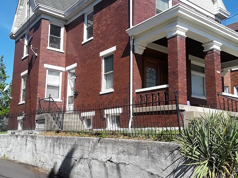 2401 Fairview Ave #2 — Photo 1