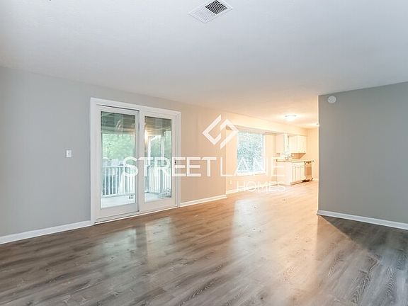 5th image of 4041 Yeager Rd