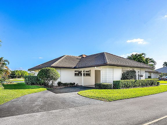 4th image of 322 Cedar Key Circle