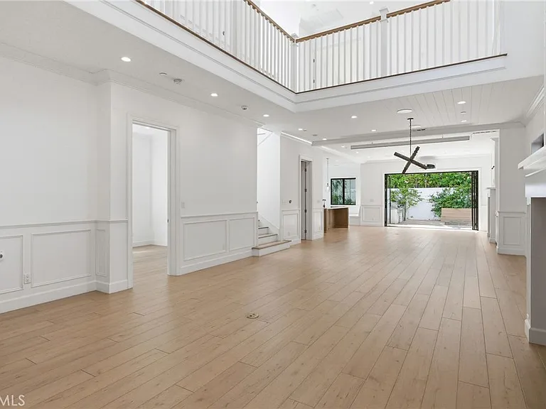 1405 Oak Ave — Photo 4