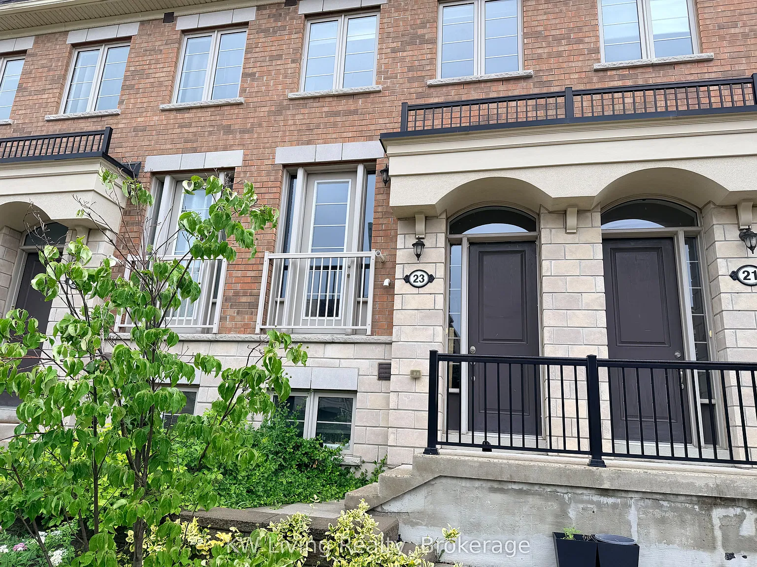 3 bed, $3,890 — Photo 2
